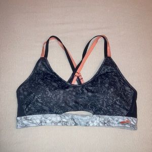 COPY - Brooks Fast forward Free sports bra